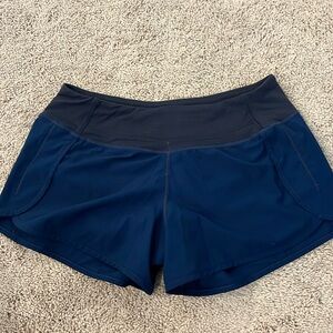 Workout shorts with liner
